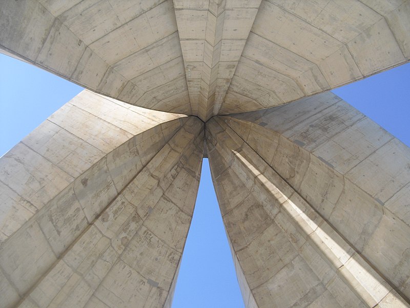 Alger_Memorial-du-Martyr_4